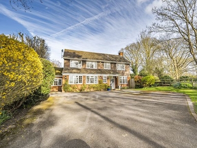 Detached house for sale in Braybrooke Gardens, Wargrave, Reading, Berkshire RG10