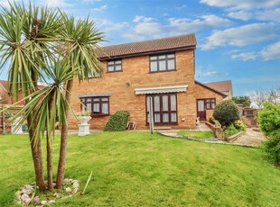Detached house for sale in Friern Place, Wickford SS12