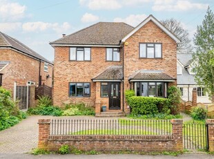 Detached house for sale in Leycroft Way, Harpenden, Hertfordshire AL5