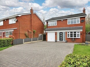Detached house to rent in Anderson Close, Padgate WA2