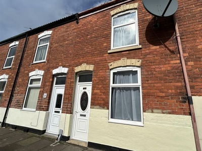 Terraced house to rent in Byron Street, Goole DN14