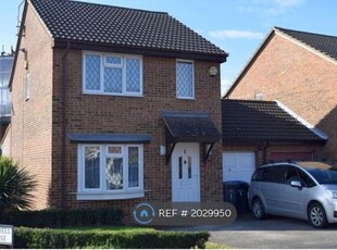 Detached house to rent in Hardell Close Egham TW209Jg, Egham TW20