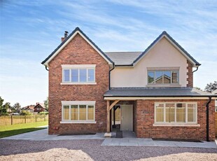 Detached house to rent in Langdon Close, Norley, Frodsham, Cheshire WA6