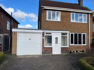 Detached house to rent in Mapledene Crescent, Wollaton, Nottingham NG8