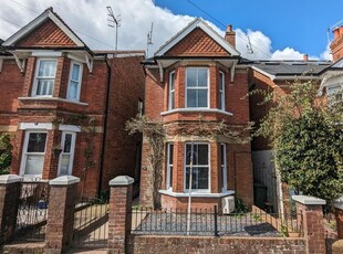 Detached house to rent in Prospect Road, Southborough, Tunbridge Wells TN4