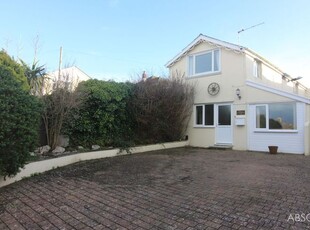 Detached house to rent in Quinta Road, Torquay TQ1