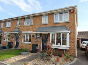 End terrace house to rent in Wyvern Close, Weston-Super-Mare BS23