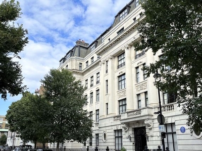 Flat for sale in Mansfield Street, Marylebone, London W1G