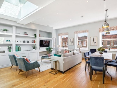 Flat for sale in Rosary Gardens, London SW7