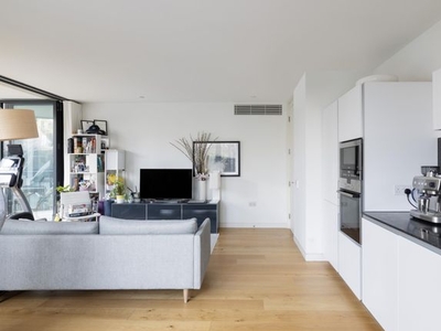 Flat for sale in Sumner Street, London SE1