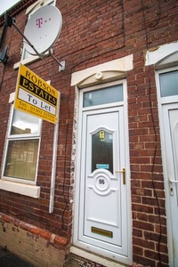 Flat to rent in 96 Apley Road, Doncaster, South Yorkshire DN1