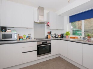 Flat to rent in Bolton Lodge, 19 Bolton Road W4