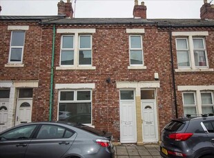 Flat to rent in Canterbury Street, South Shields NE33