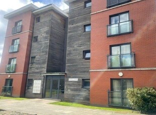 Flat to rent in Central Way, Warrington WA2