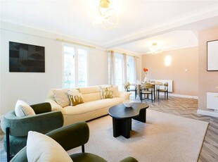 Flat to rent in Dorset House, Gloucester Place, London NW1