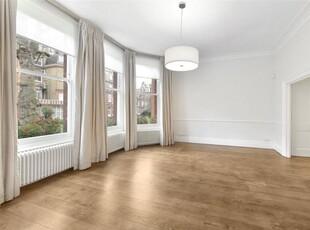 Flat to rent in Egerton Gardens, London SW3
