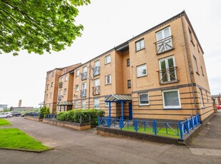 Flat to rent in Flat 1, 137 Glasgow Road, Clydebank G81