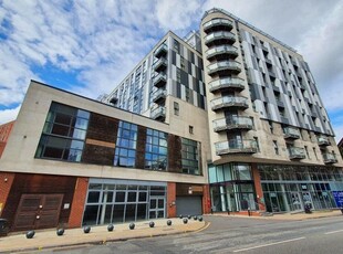 Flat to rent in Fresh Tower, 138 Chapel Street, Salford M3