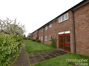 Flat to rent in Glamis Close, Cheshunt, Waltham Cross, Hertfordshire EN7