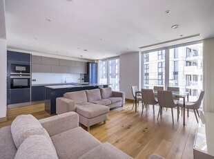 Flat to rent in Hermitage Street, London W2