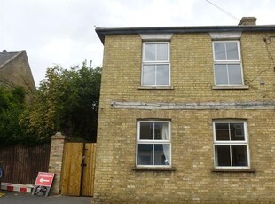 Flat to rent in High Street, Sutton, Ely CB6