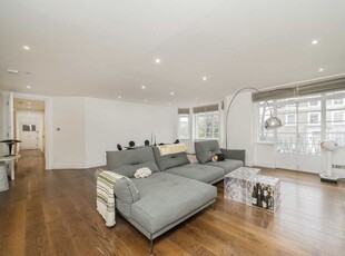 Flat to rent in Holland Villas Road, London W14