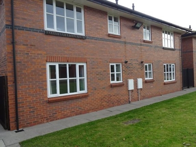 Flat to rent in Jubilee Gardens, Royston, Barnsley S71