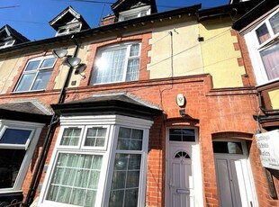 Flat to rent in Kirby Road, Leicester LE3