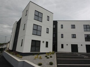 Flat to rent in Lower Compton Road, Plymouth, Devon PL3