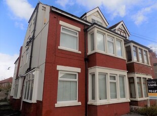 Flat to rent in Luton Road, Thornton-Cleveleys FY5