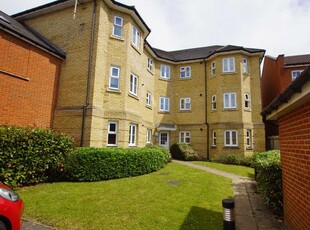 Flat to rent in Moorfoot House, Mendip Way, Stevenage SG1