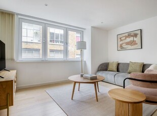 Flat to rent in Old Street, London N1