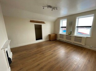 Flat to rent in Portland Arms, Nottingham NG15