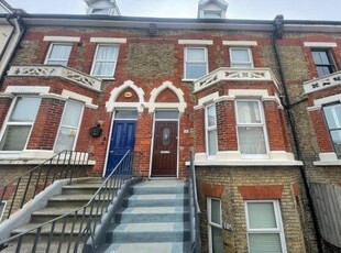 Flat to rent in Richmond Road, Ramsgate CT11