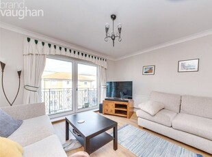 Flat to rent in The Strand, Brighton BN2