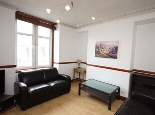 Flat to rent in Wallfield Place, Rosemount, Aberdeen AB25