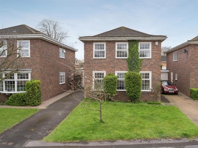 Link-detached house for sale in Cotswold Close, Maidenhead SL6