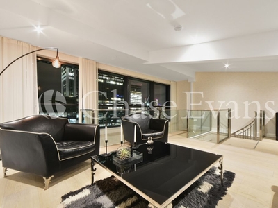 Luxury Flat for sale in Canary Wharf, London, England
