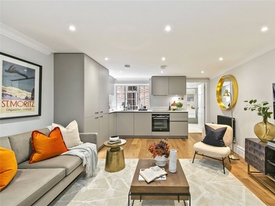 Flat for sale in Friars Way The Green, Richmond TW9