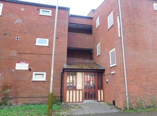 Maisonette to rent in Norfolk Walk, Leicester LE3
