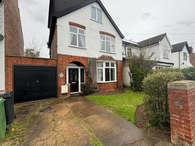 Mayors Walk, Peterborough - 4 bedroom detached house