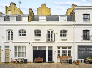 Mews house to rent in Petersham Place, South Kensington, London SW7