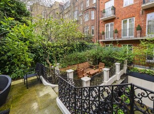 Property to rent in Shepherds Close, Mayfair, London W1K