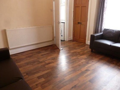 Property to rent in Thornville Terrace, Hyde Park, Leeds LS6