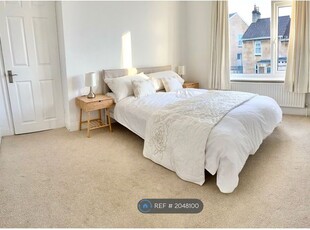 Room to rent in Hampton View, Bath BA1