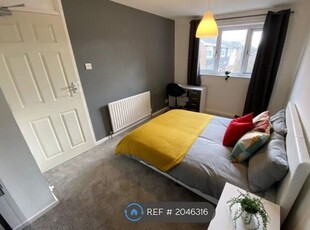 Room to rent in Herald Close, Beeston, Nottingham NG9