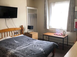 Room to rent in Saxby Street, Leicester LE2