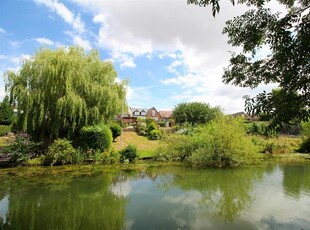 Semi-detached house for sale in Southbank Road, Northchurch, Berkhamsted HP4