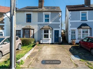 Semi-detached house to rent in Earlswood Road, Redhill RH1