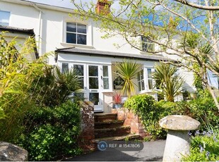 Semi-detached house to rent in Lodge Hill Road, Lower Bourne, Farnham GU10